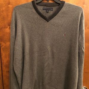 Tommy Hilfiger sweater